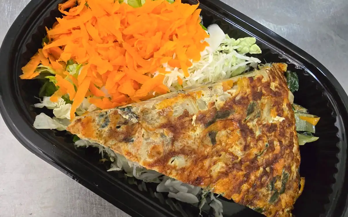 Tortilla de verduras, la opción vegetariana diaria del menú